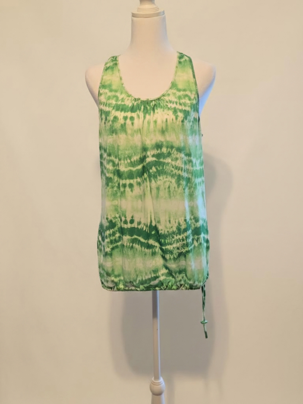 Danskin Now Green Tie-Dye Sleeveless Tank Top with Adjustable Hem L.G 12 -14 Loo
